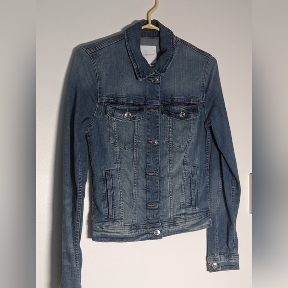 2 for 1 Jean Jacket & scoop grey t-shirt - Picture 5 of 8